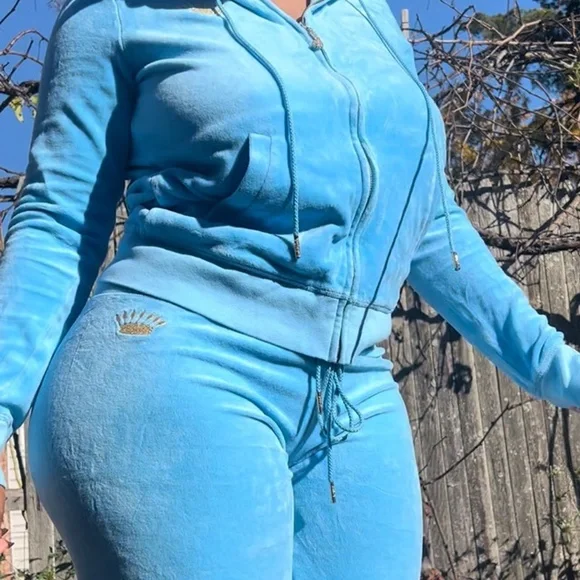 Juicy Couture Tracksuit Set - Picture 7 of 7